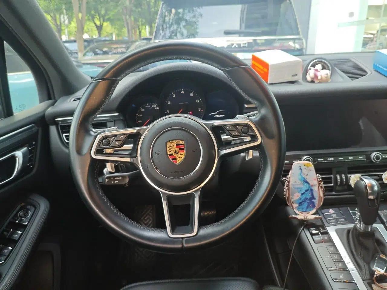 Porsche Macan 2021 Macan 2.0T — миниатюра 10