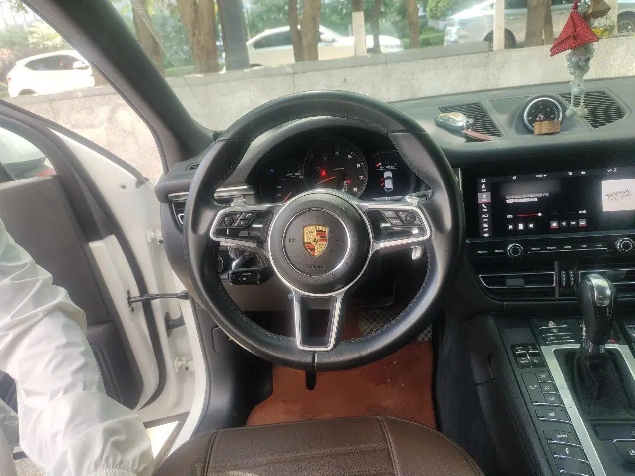 Porsche Macan 2021 Macan 2.0T — миниатюра 10