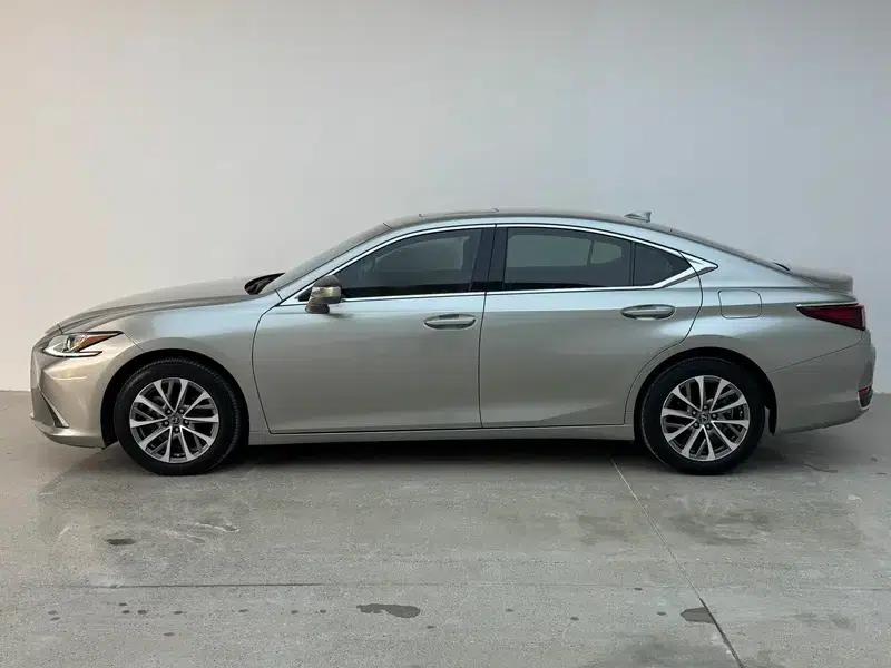 Lexus ES 2021 Model 200 Premium Edition — миниатюра 4