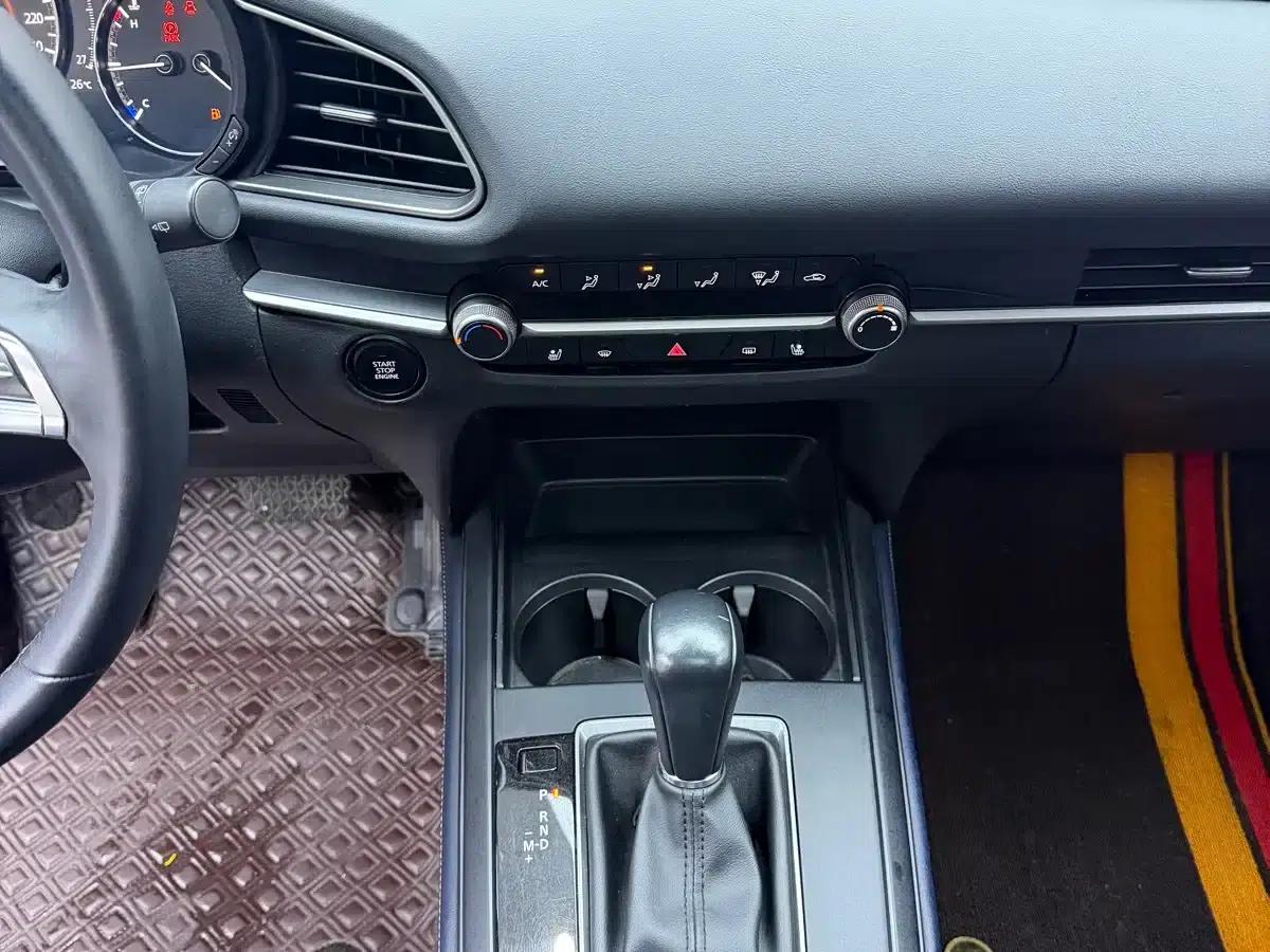 Mazda CX-30 2021 2.0L Automatic Comfort Edition — миниатюра 12