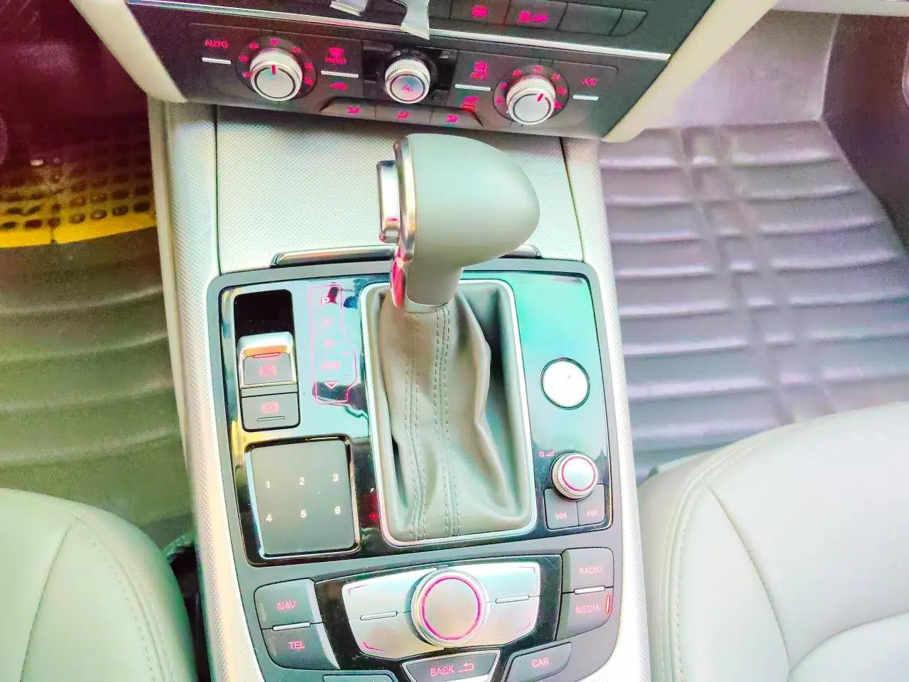 Audi A6L 2014 30 FSI Technology Model — миниатюра 14