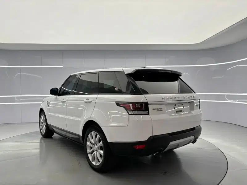 Range Rover Sport 2015 3.0 SDV6 HSE — миниатюра 4