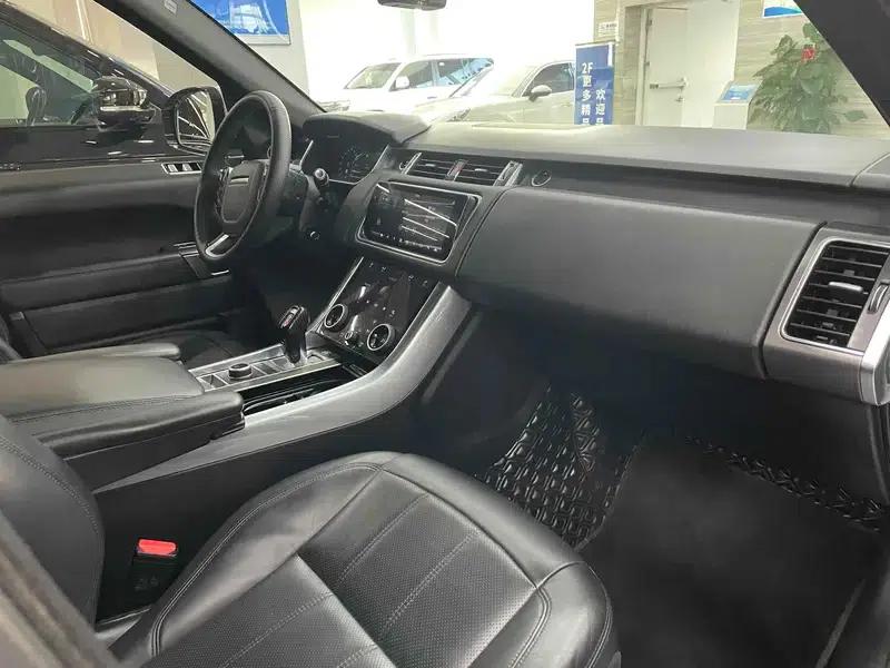 Range Rover Sport 2020 3.0 L6 SE — миниатюра 7