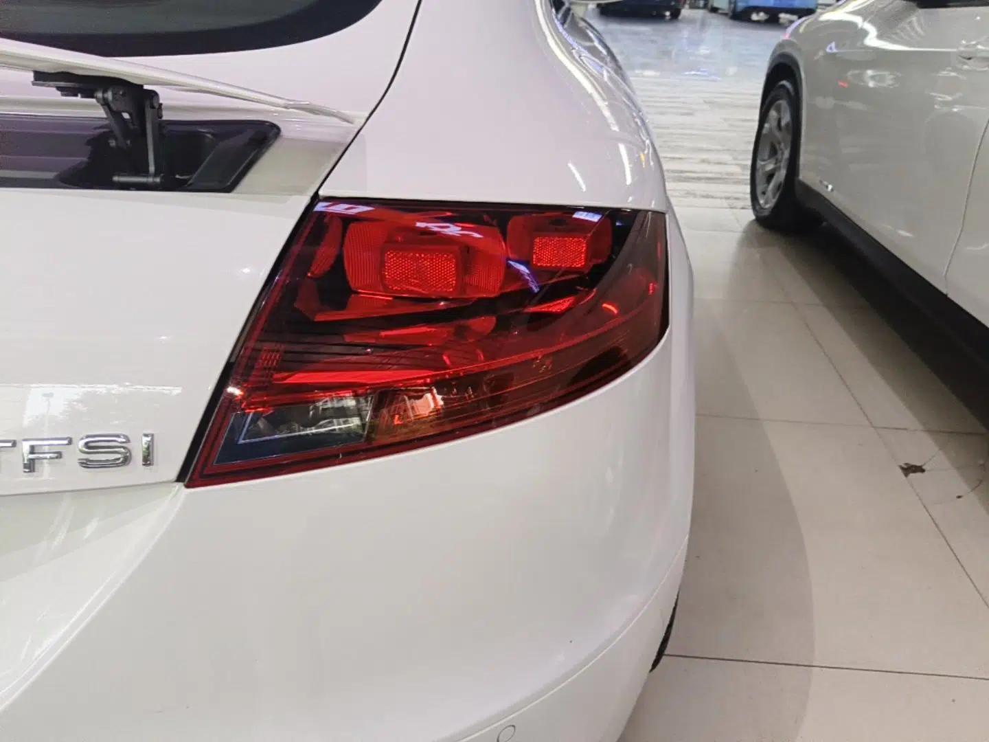 Audi TT 2013 TT Coupe 45 TFSI — миниатюра 9