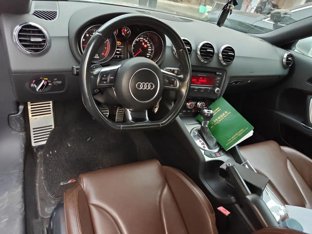 Audi TT Audi TT 2.0 Automatic 4-Seater — миниатюра 9
