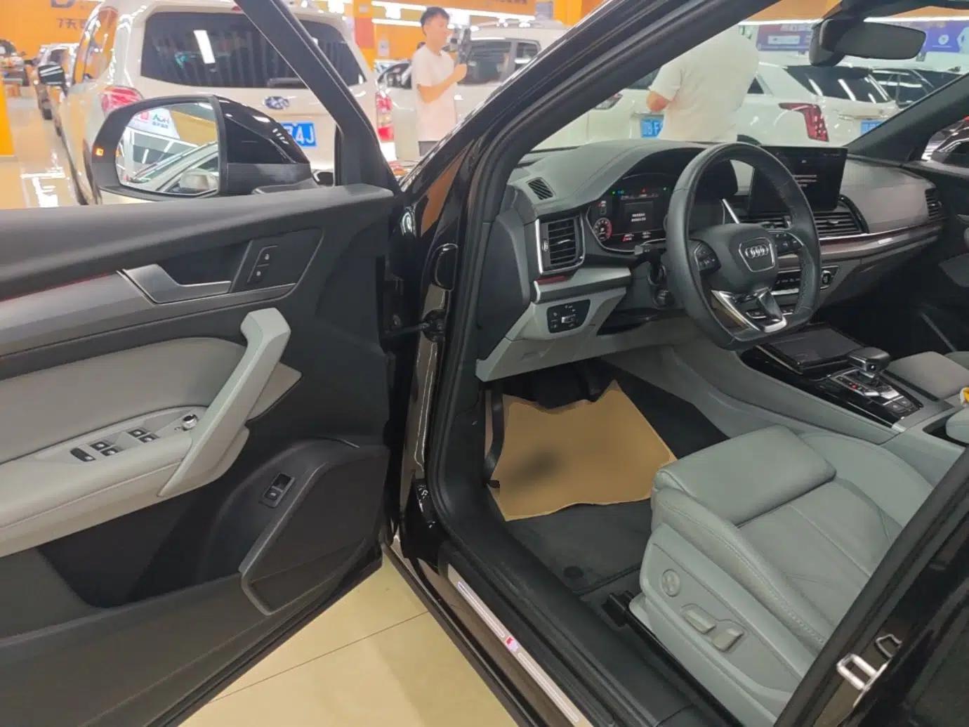 Audi Q5L Sportback 2022 40 TFSI Fashion Model — миниатюра 18