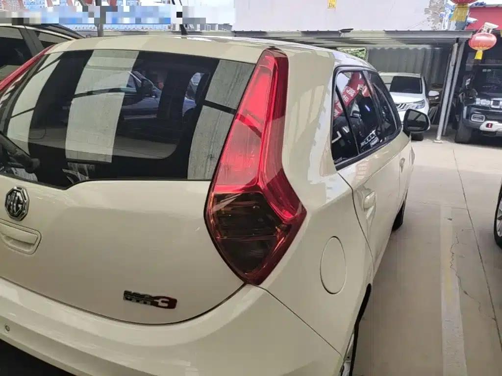 MG3 2014 1.5L AMT Elite Edition — миниатюра 8