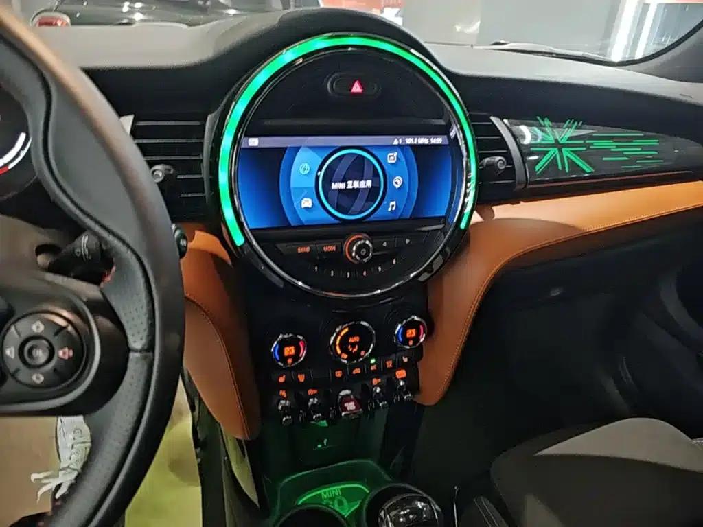 2021 MINI 1.5T COOPER Racer — миниатюра 13