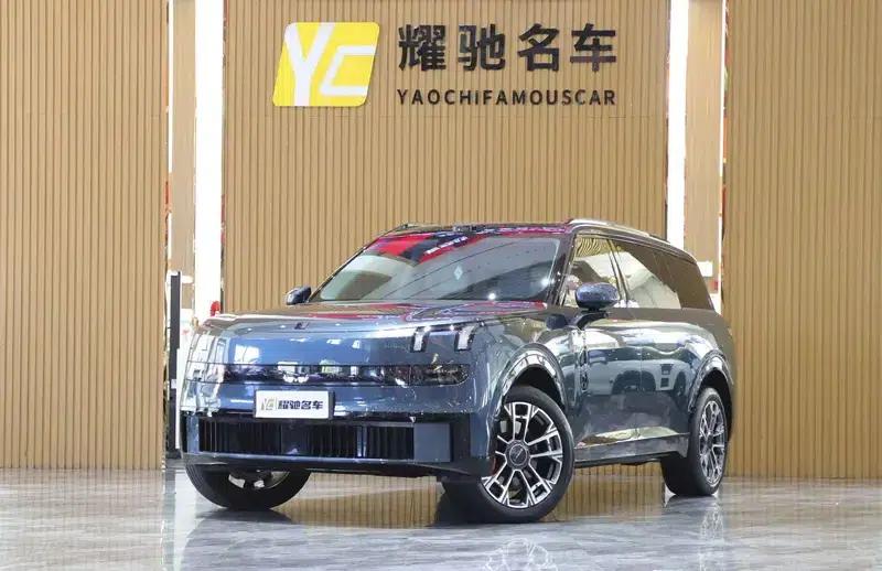 Lynk & Co 900 2025 2.0T Ultra Six-Seater — миниатюра 1