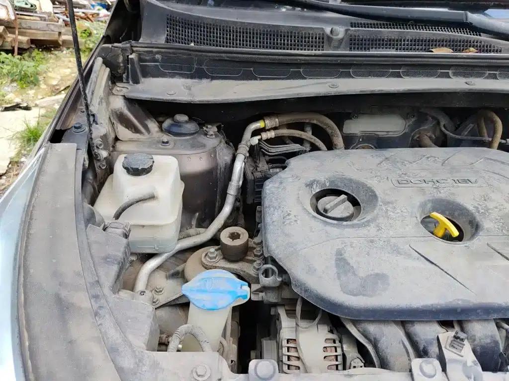 2015 Kia Sportage 2.0L Automatic 2WD Premium — миниатюра 23