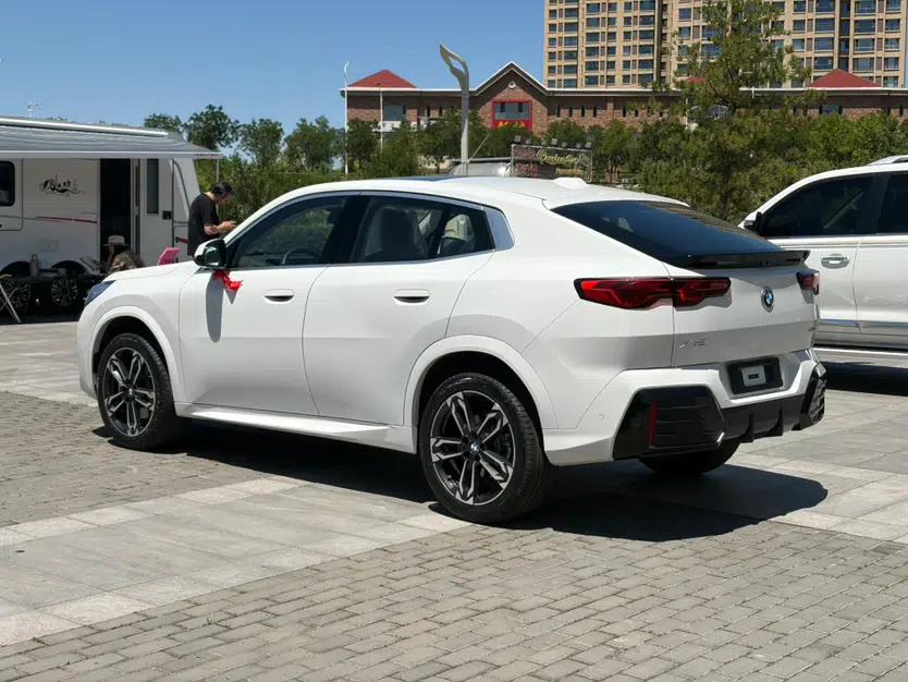 BMW X2 2025 Model sDrive25i M Sport Package — миниатюра 3
