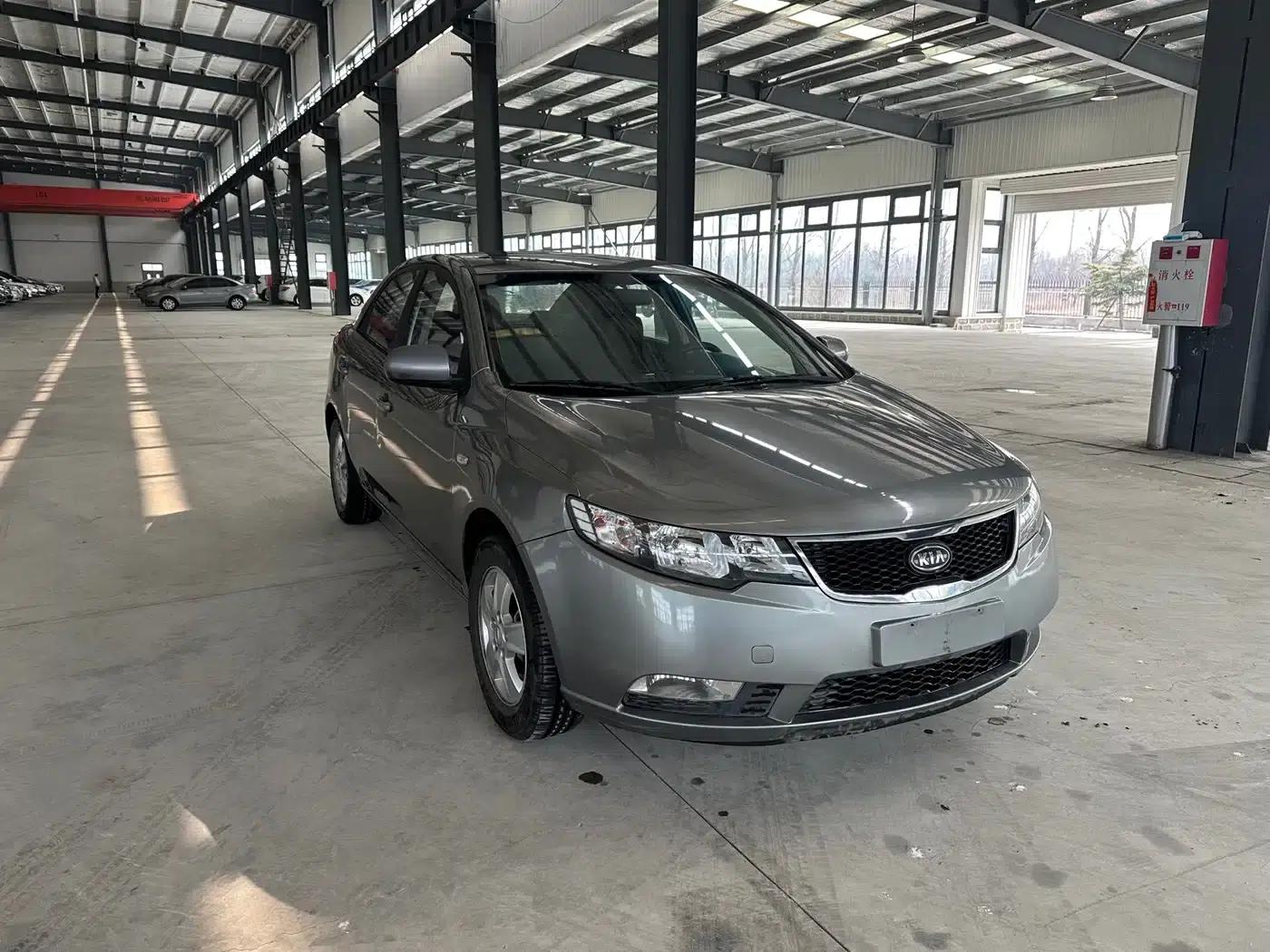 2011 Kia Forte 1.6L MT GL — миниатюра 3