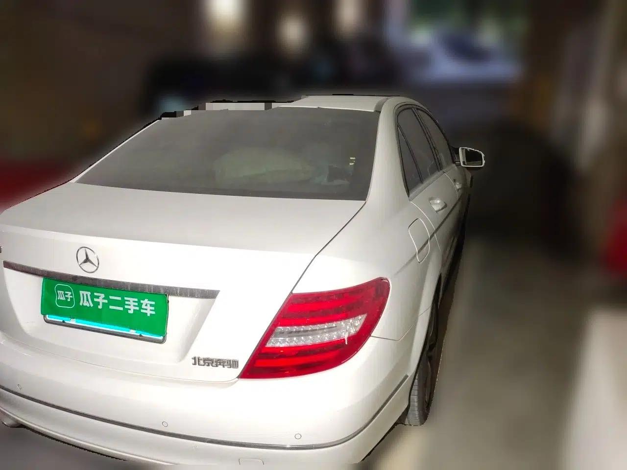 Mercedes-Benz C-Class 2011 C 200 CGI Fashion Model — миниатюра 6