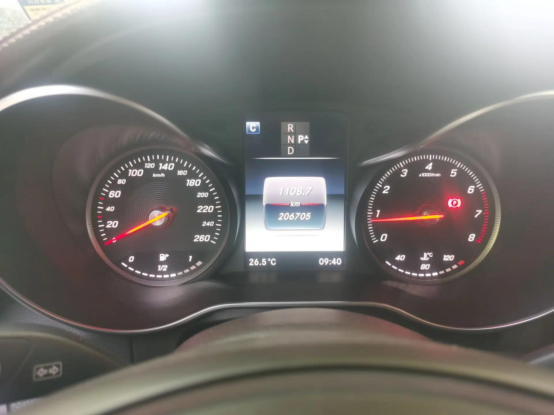 Mercedes-Benz GLC 2016 GLC 260 4MATIC Luxury Model — миниатюра 11