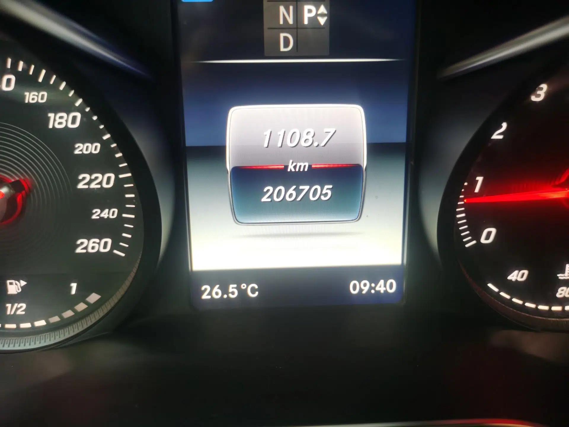 Mercedes-Benz GLC 2016 GLC 260 4MATIC Luxury Model — миниатюра 12