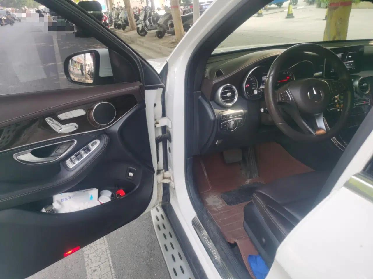 Mercedes-Benz GLC 2016 GLC 260 4MATIC Luxury Model — миниатюра 16
