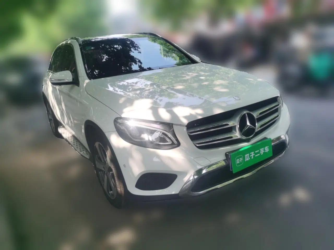 Mercedes-Benz GLC 2016 GLC 260 4MATIC Luxury Model — миниатюра 3