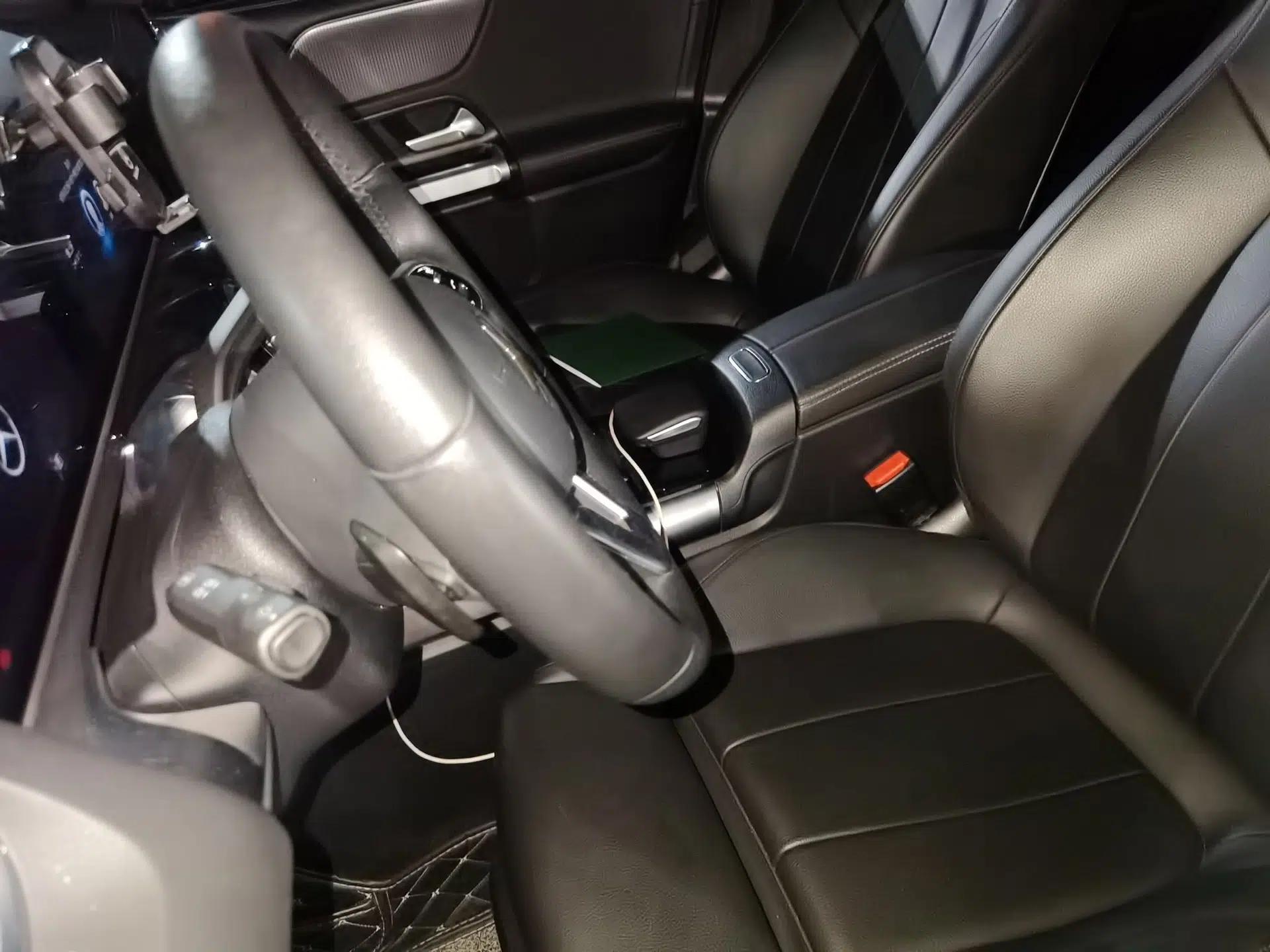 Mercedes-Benz GLB 2020 Updated GLB 200 Dynamic Edition — миниатюра 15