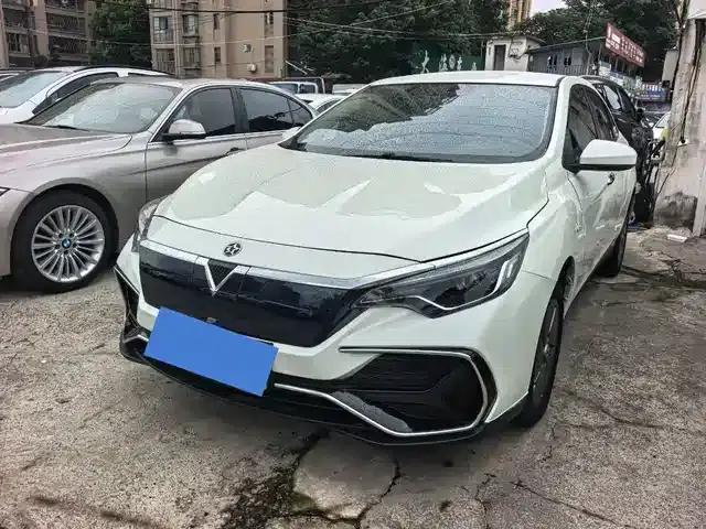 Venucia D60EV 2023 PLUS Comfort Edition SI+