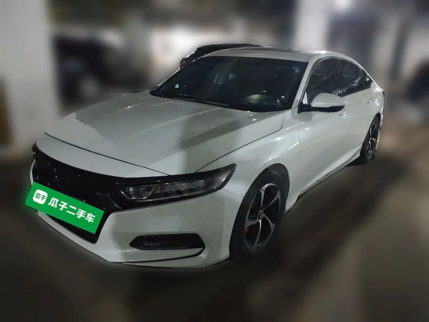Honda Accord 2018 260TURBO Elite Edition China V — миниатюра 1