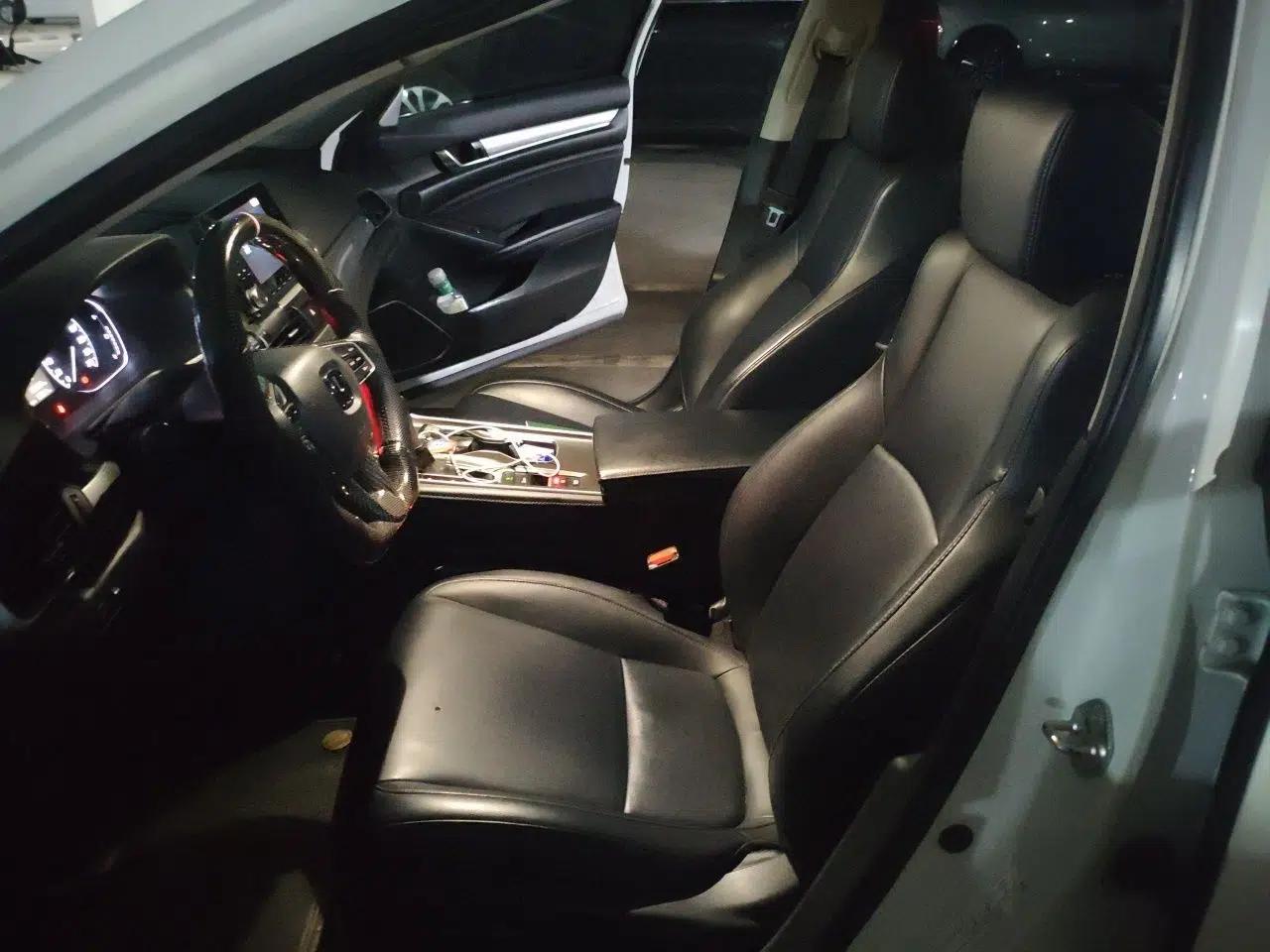 Honda Accord 2018 260TURBO Elite Edition China V — миниатюра 15