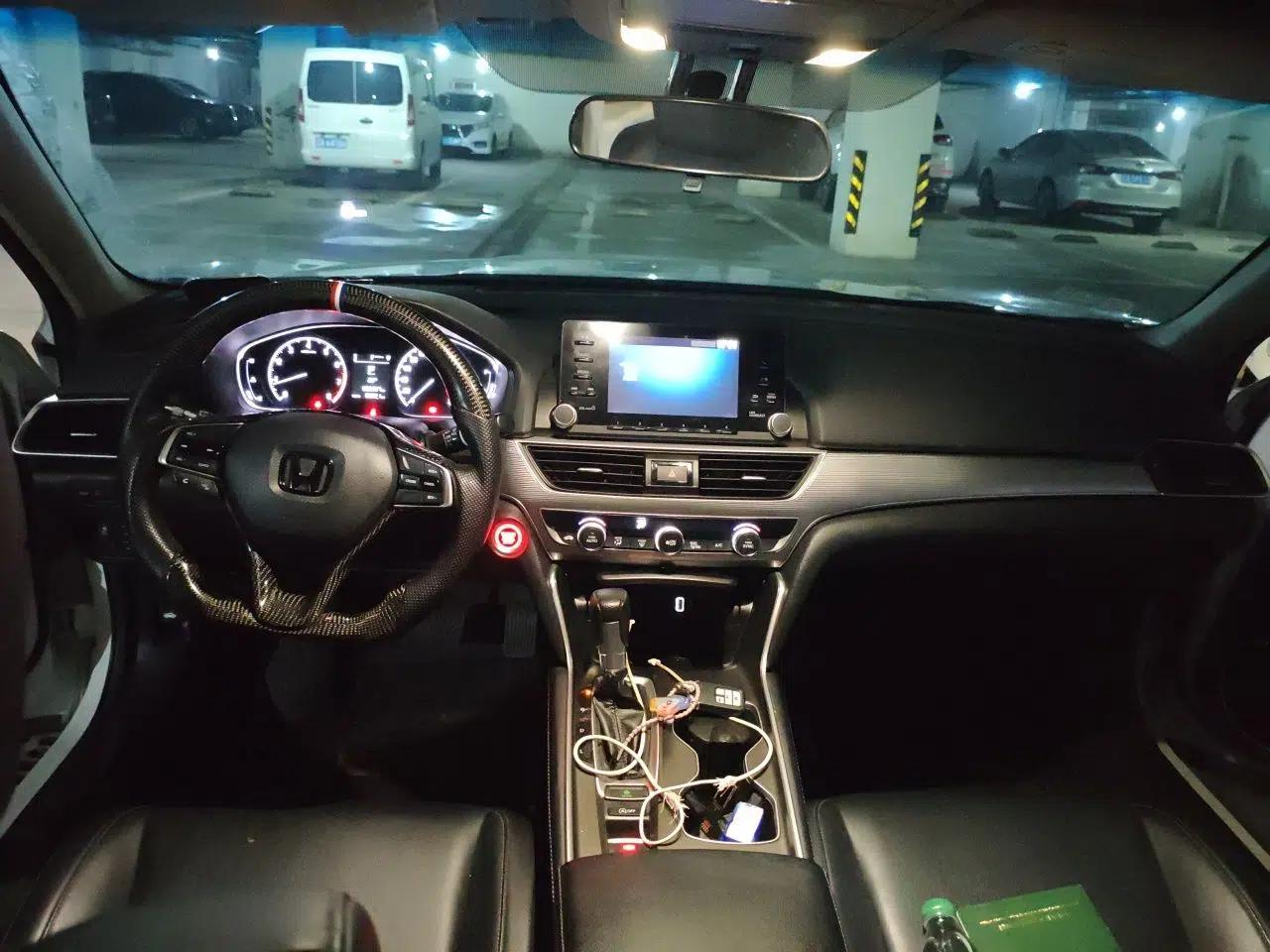 Honda Accord 2018 260TURBO Elite Edition China V — миниатюра 9