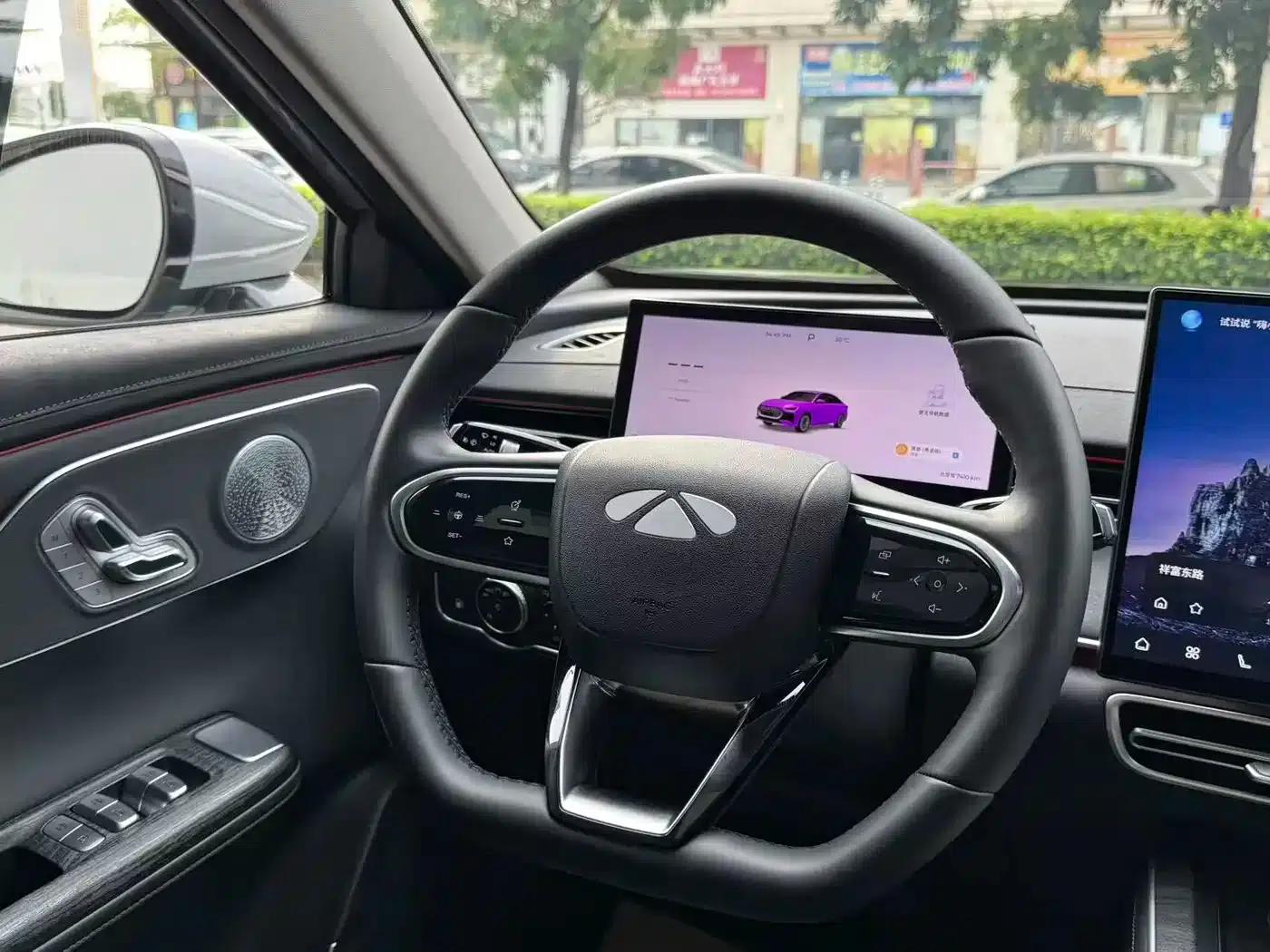 Fengyun A8L 2025 1.5TGDI 145km Luxury Edition — миниатюра 21