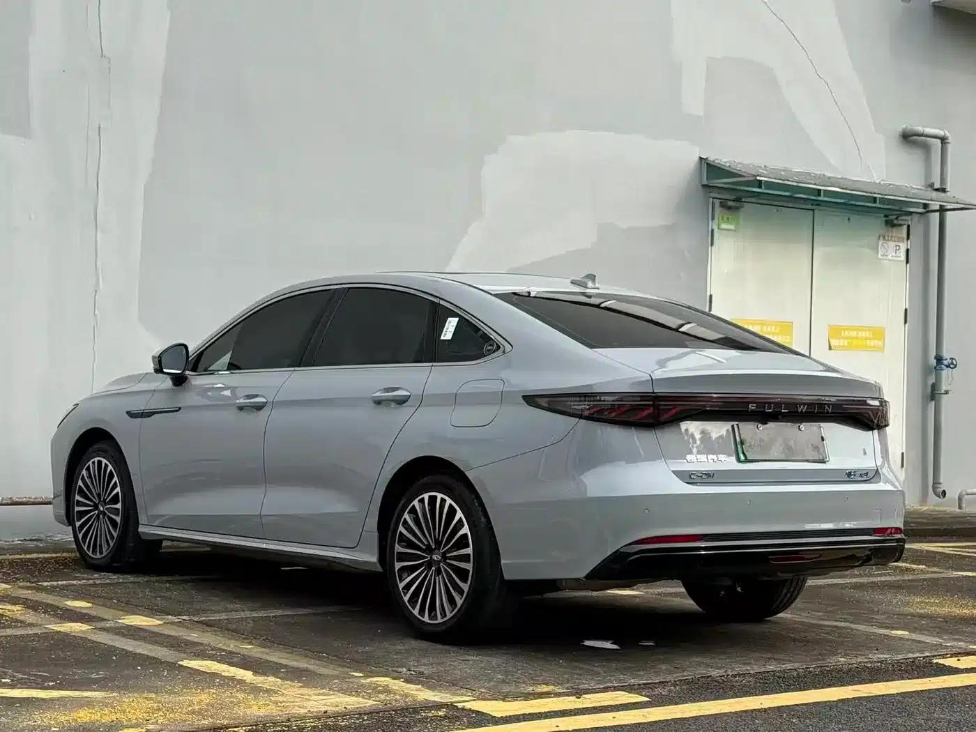 Fengyun A8L 2025 1.5TGDI 145km Luxury Edition — миниатюра 4