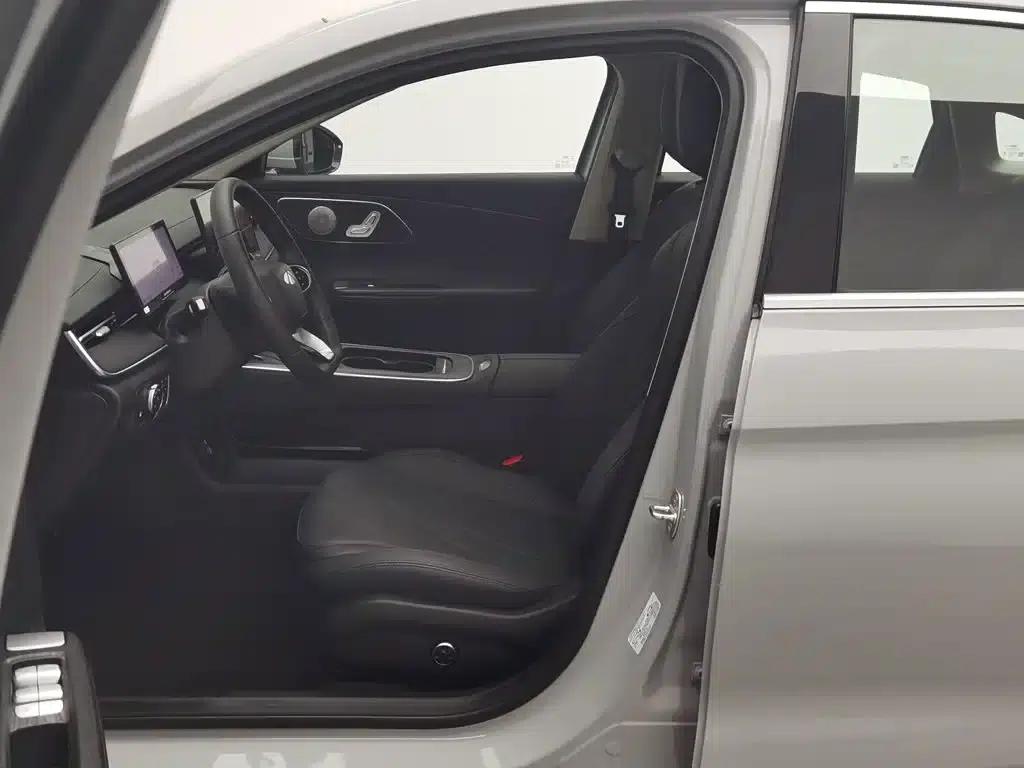 Fengyun A8L 2025 1.5TGDI 145km Luxury Edition — миниатюра 10