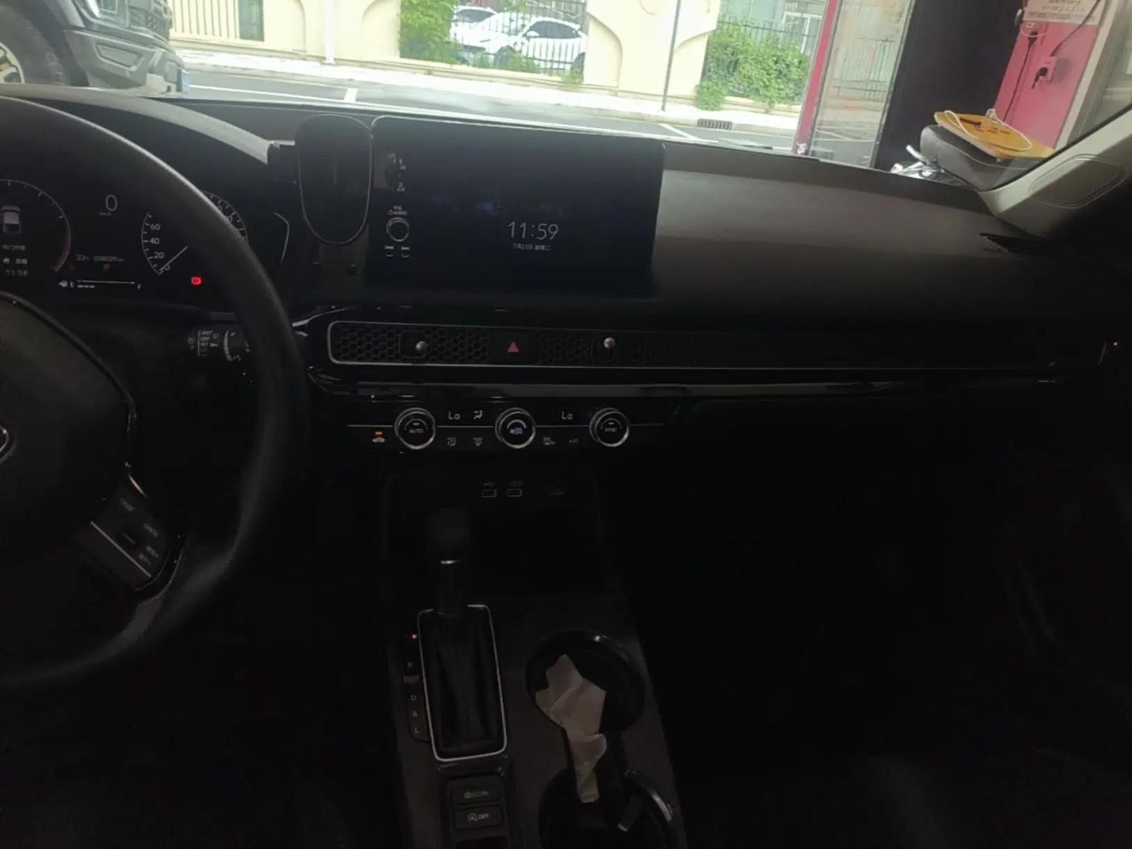 Honda Civic 2023 HATCHBACK 240TURBO CVT Zhiyue Edition — миниатюра 20