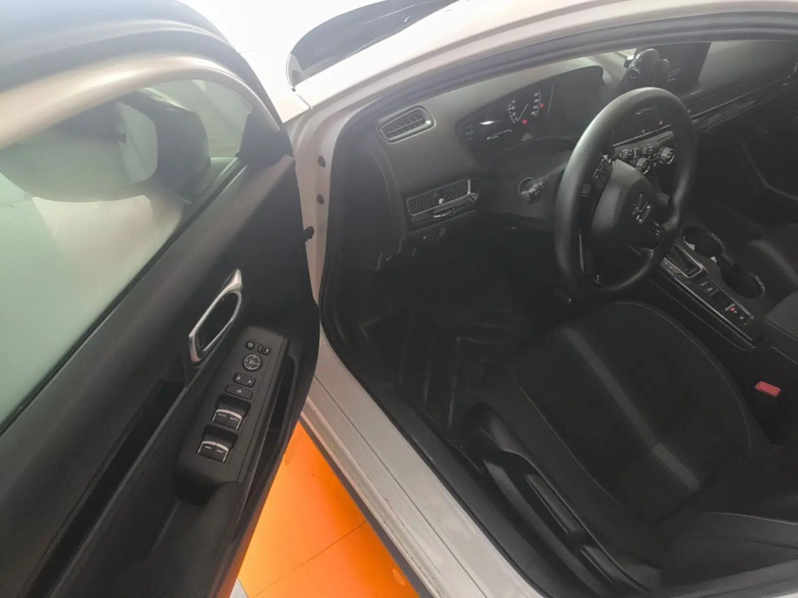 Honda Civic 2023 HATCHBACK 240TURBO CVT Zhiyue Edition — миниатюра 23