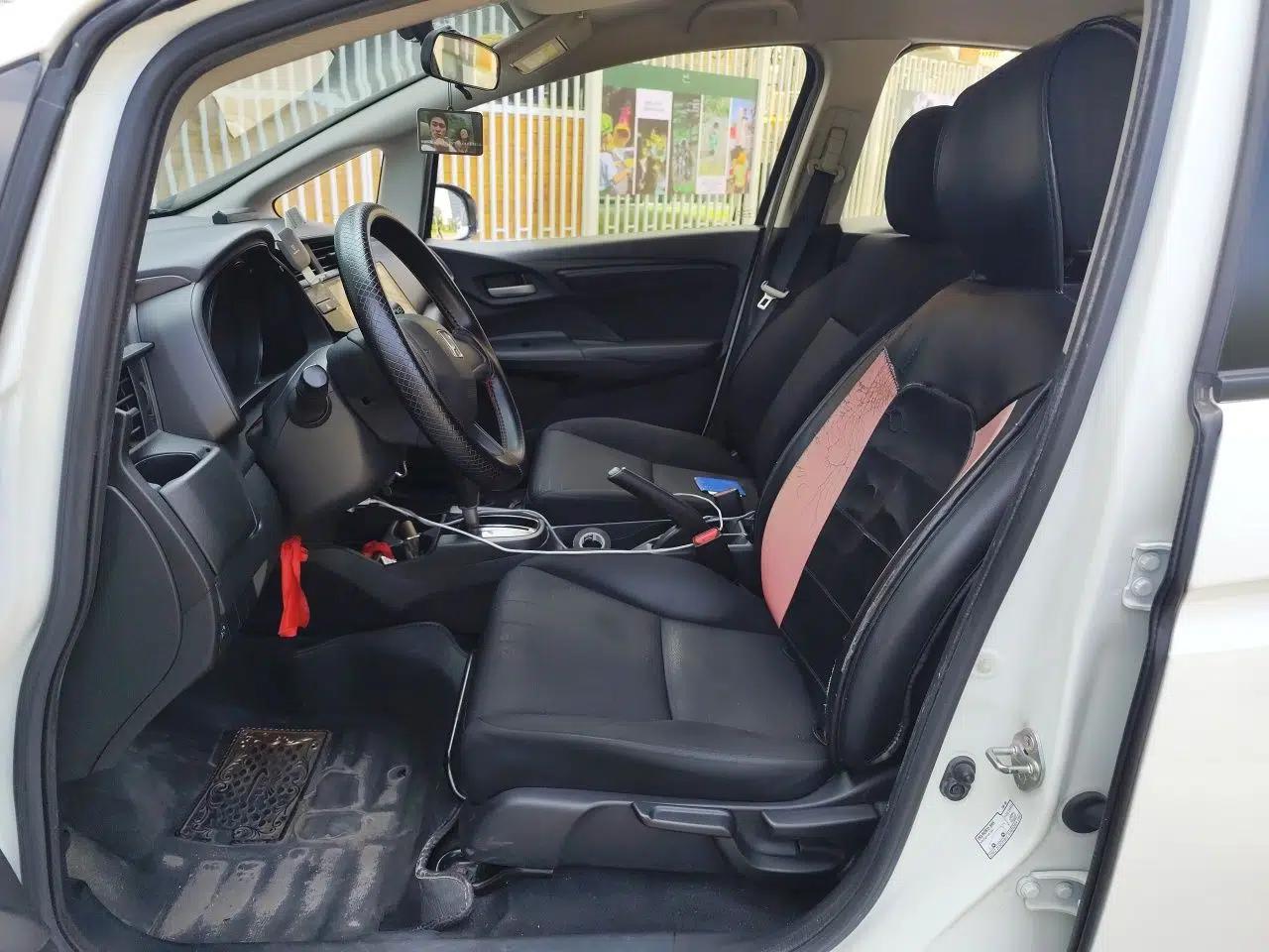 Honda Fit 2018 1.5L CVT Comfort Version — миниатюра 15