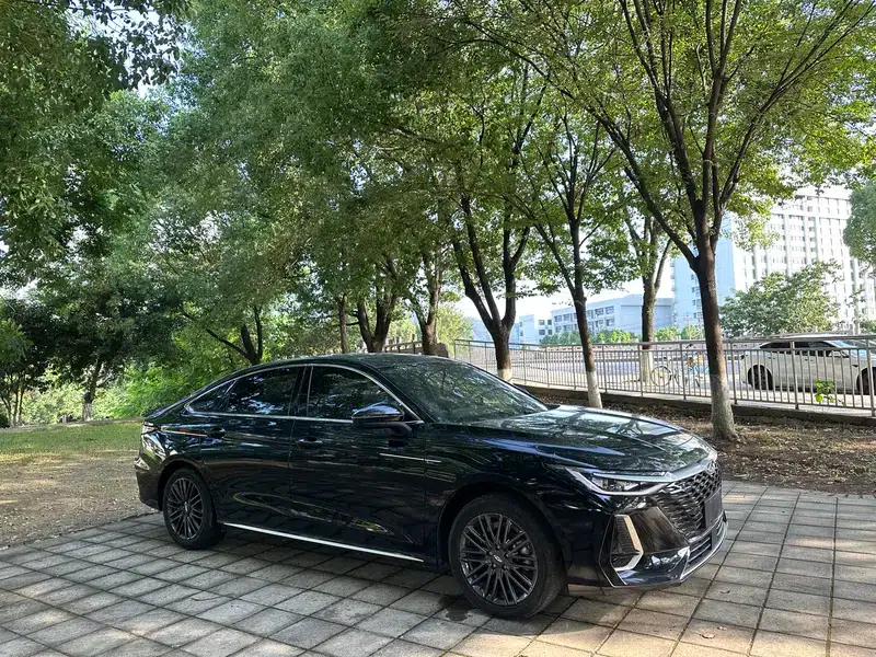 Chery Arrizo 8 2022 1.6TGDI DCT (Standard) — миниатюра 3