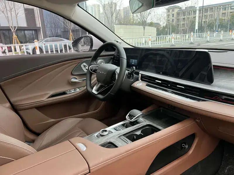 Chery Arrizo 8 2023 High-Performance Edition 2.0T DCT — миниатюра 12