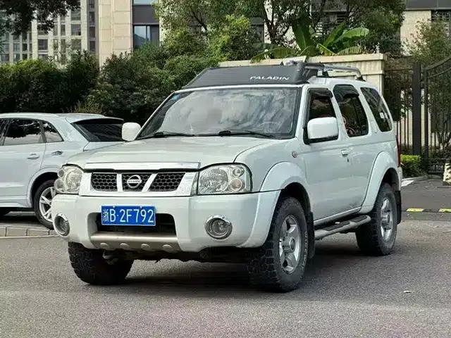 Nissan Paladin 2008 2.4L 2WD Standard Edition
