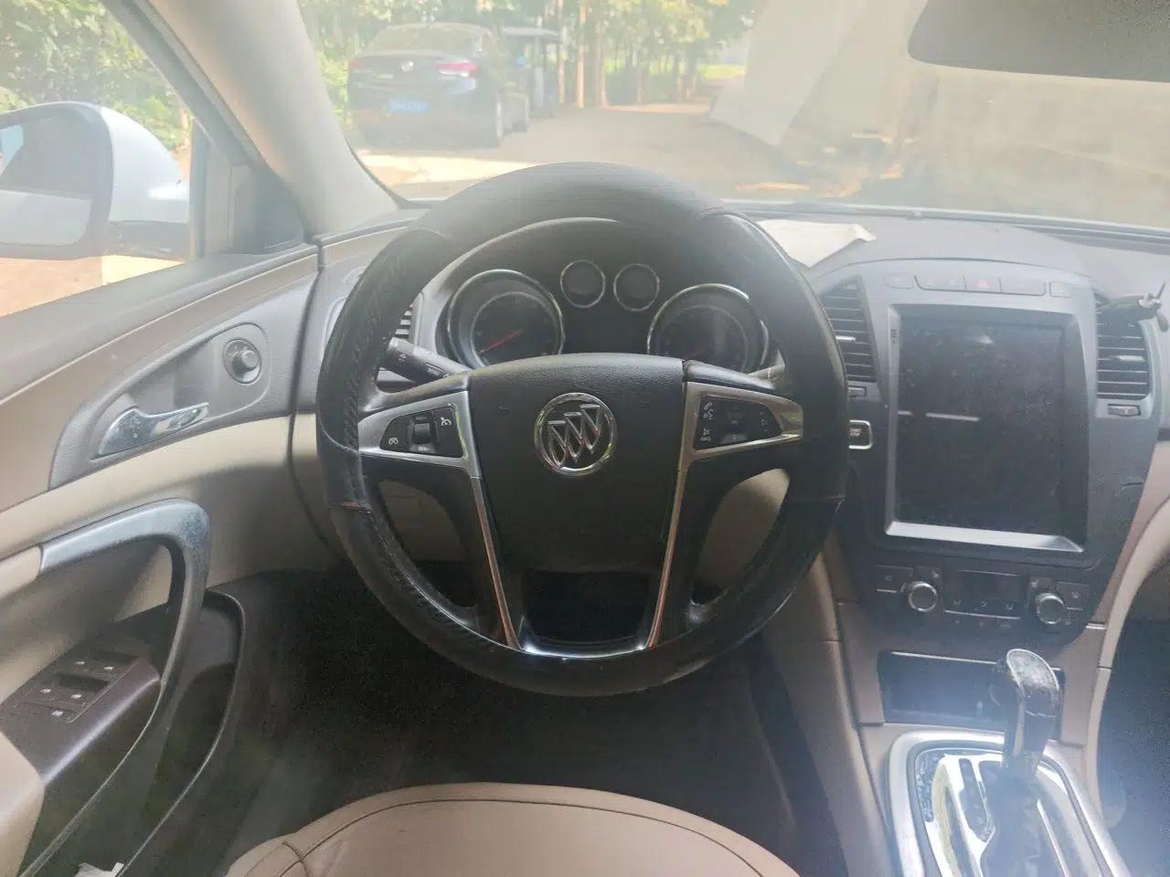 Buick Regal 2012 2.0L Luxury Edition — миниатюра 10