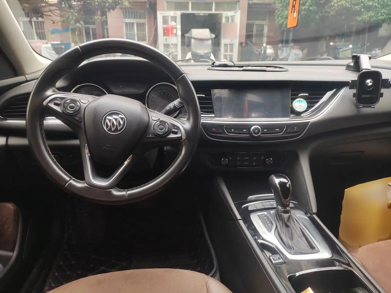 Buick Regal 2019 20T Luxury Model China V Standard — миниатюра 9