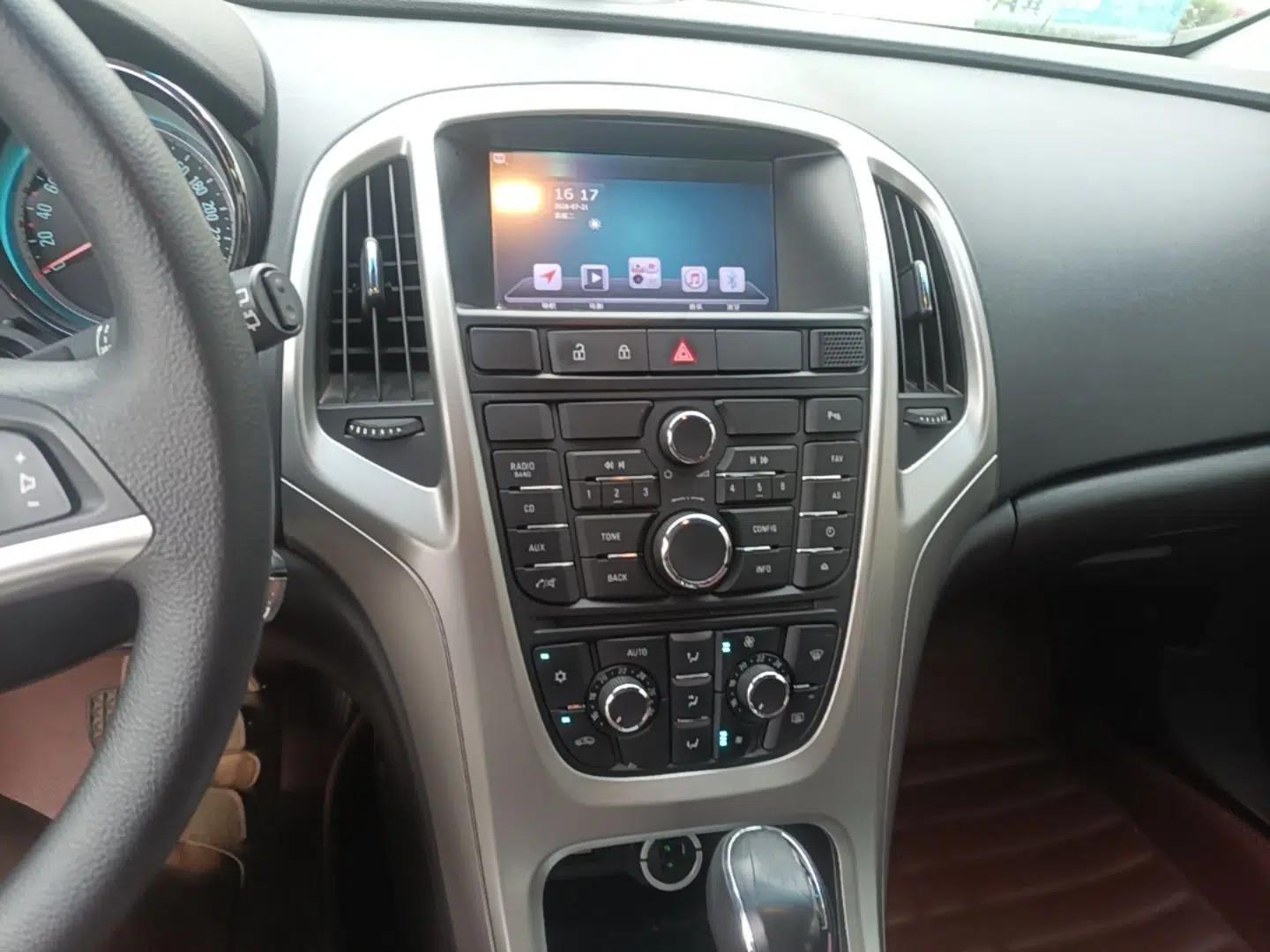 Buick GT 2014 XT 1.6L Automatic Fashion Edition — миниатюра 15