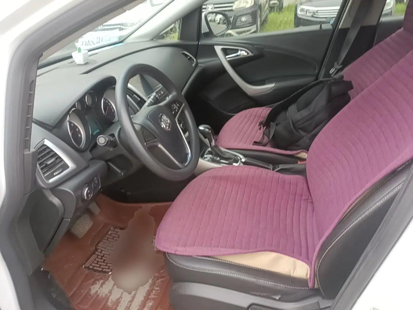 Buick GT 2014 XT 1.6L Automatic Fashion Edition — миниатюра 17