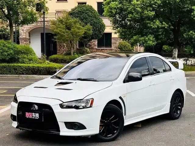 Lancer EX 2016 1.8L Manual Black and White Reissue