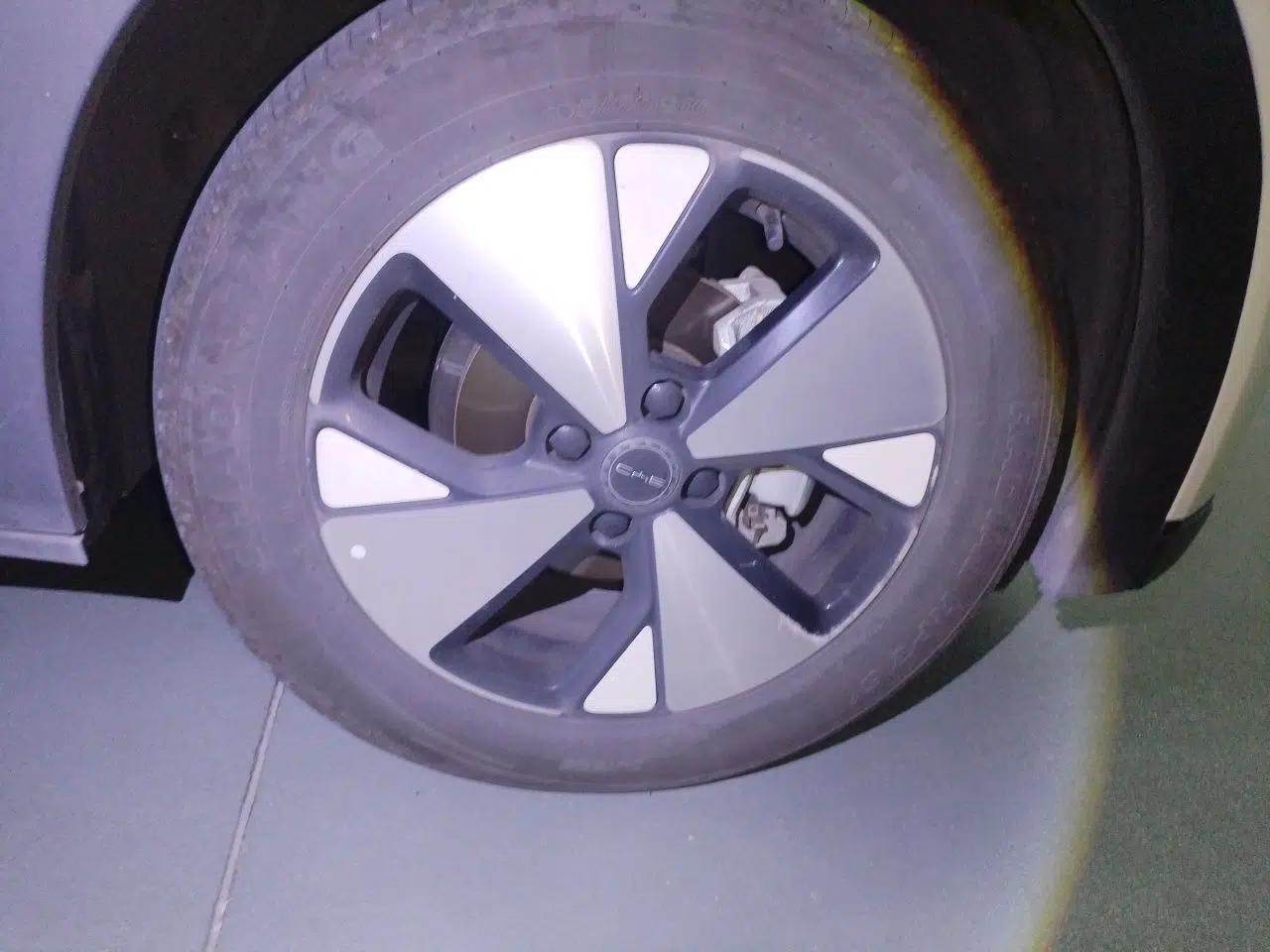 BYD Dolphin 2023 420 km Fashion Edition — миниатюра 8
