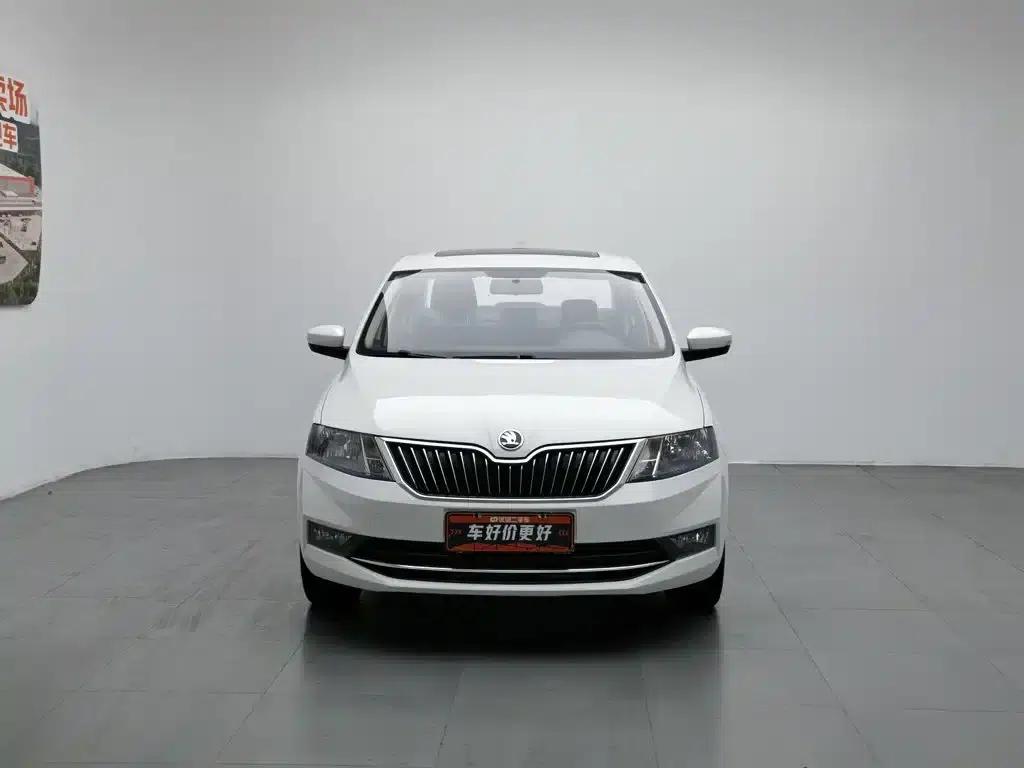 Rapid 2018 1.6L Manual Comfort Edition — миниатюра 3