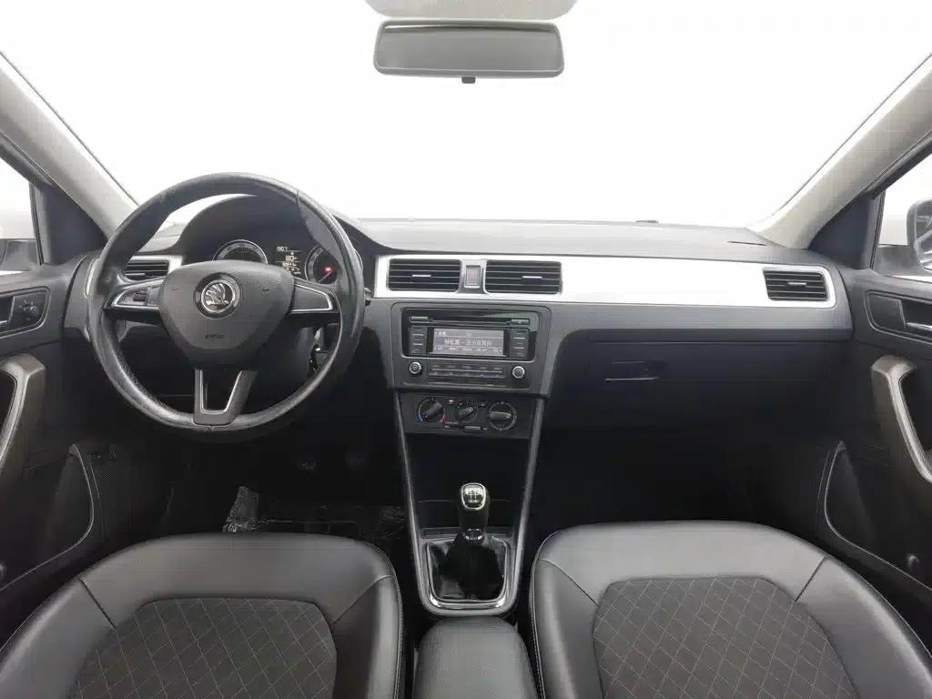 Rapid 2018 1.6L Manual Comfort Edition — миниатюра 5