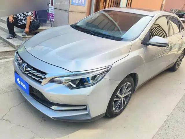 Venucia D60 2019 1.6L XL CVT Intelligent Elite Edition