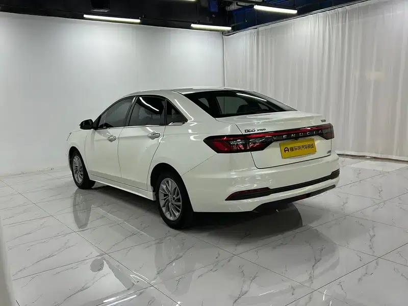 Venucia D60 2021 PLUS 1.6L XL CVT Elite Edition — миниатюра 5