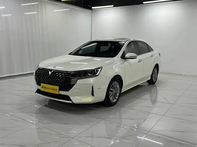 Venucia D60 2021 PLUS 1.6L XL CVT Elite Edition