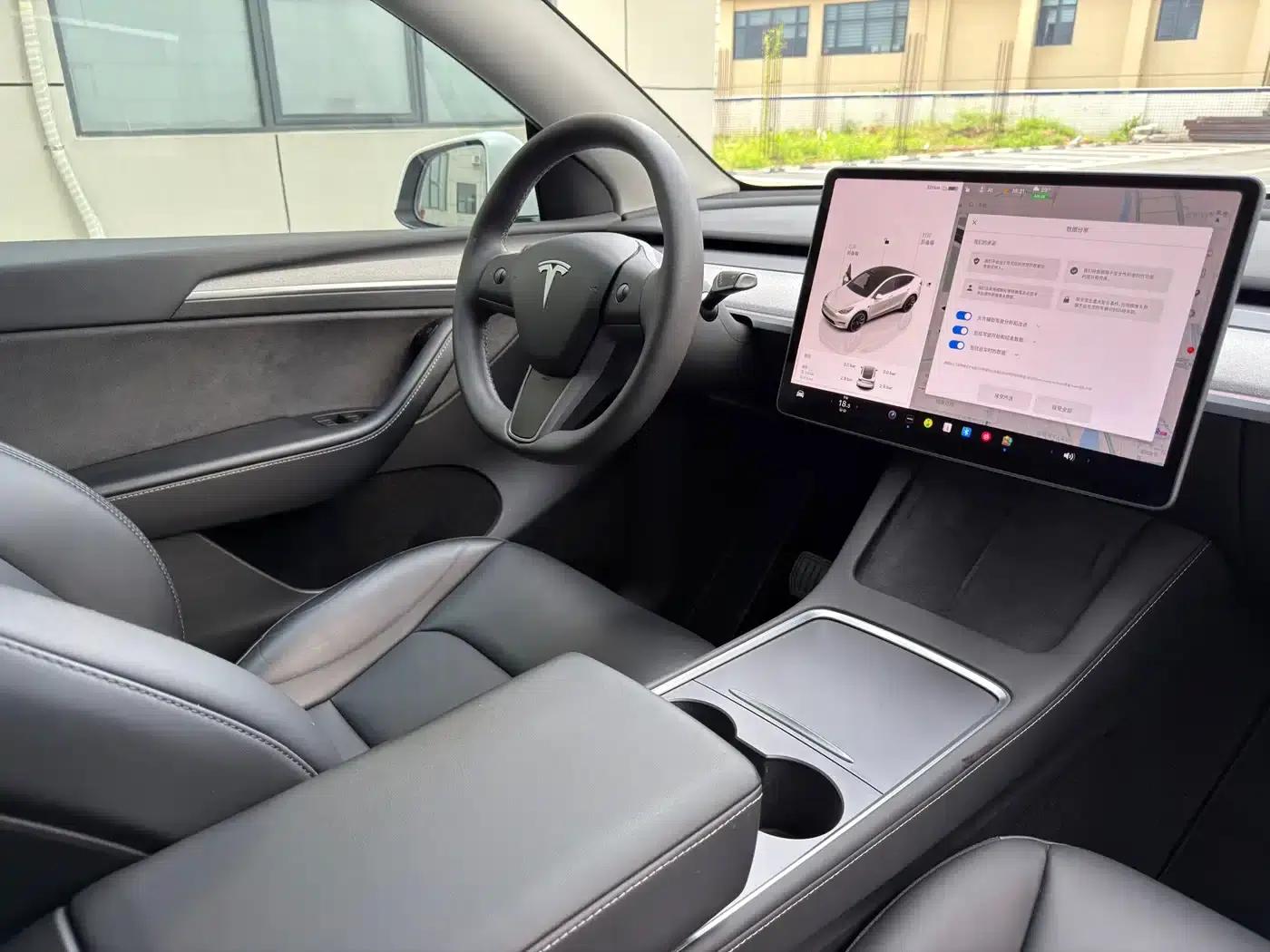 Model Y 2023 Rear-Wheel Drive — миниатюра 28
