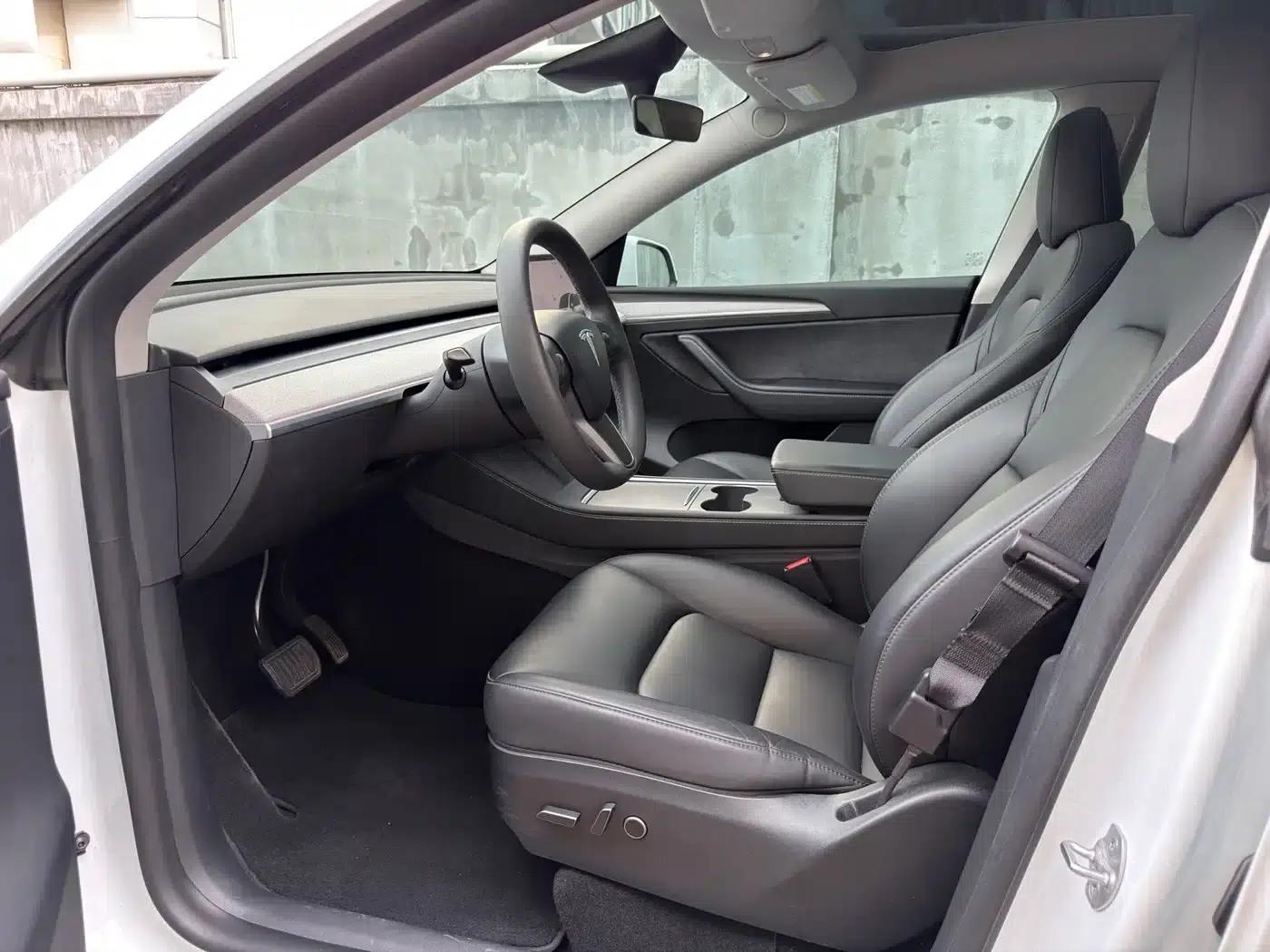 Model Y 2023 Rear-Wheel Drive — миниатюра 7