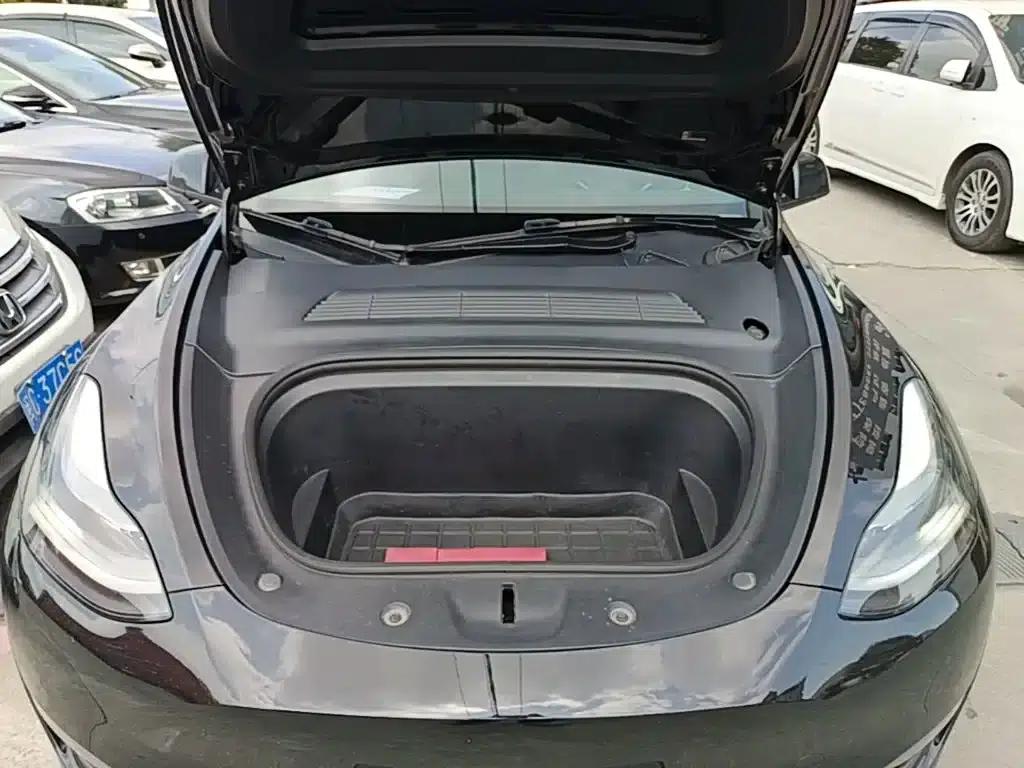 Model Y 2021 Standard Range Rear-Wheel Drive — миниатюра 20