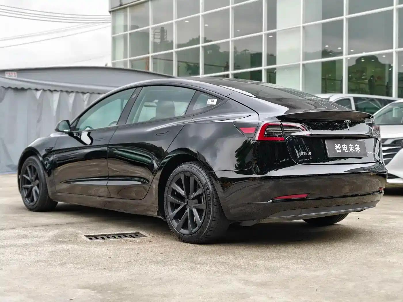 Model 3 2022 Rear-Wheel Drive — миниатюра 4